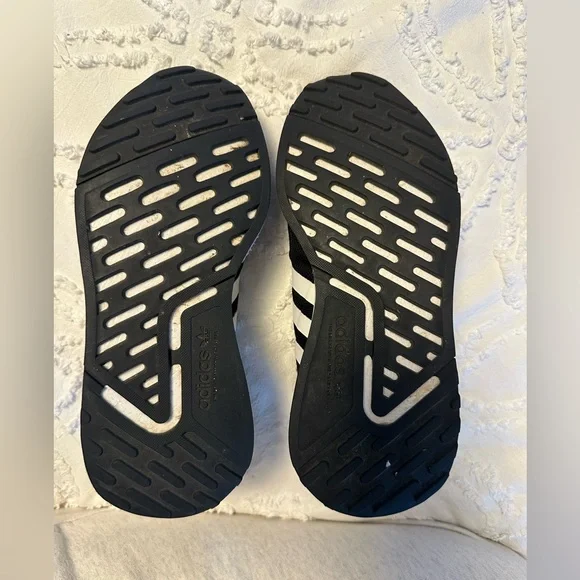 Adidas Black and White Multix Sneakers | Size 5 - Picture 6 of 7